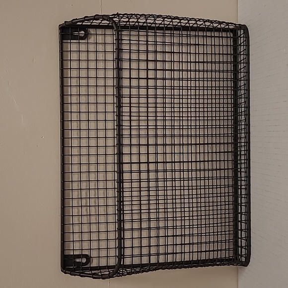 Hanging Metal Mail Holder - Picture 1 of 12